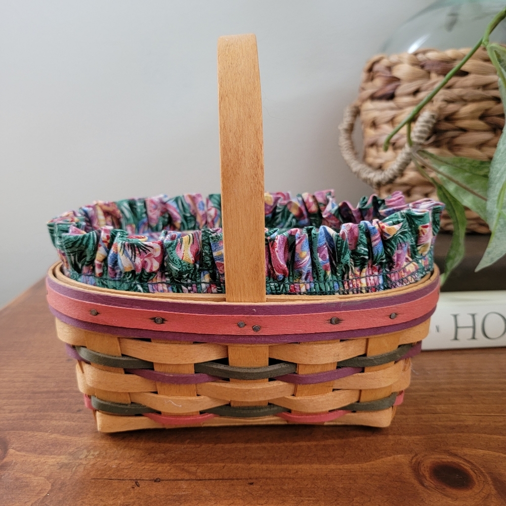 Vintage 1997 Longaberger Basket Single Handle Egg Pattern Fabric Liner